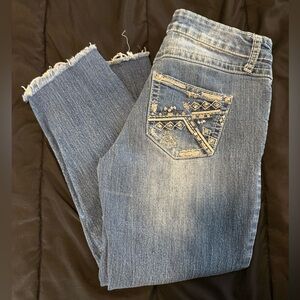 Cato Premium Contemporary Medium Wash Distressed Studded Pockets Cut Off Capri